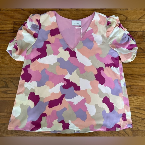 Adrienne V-Neck Blouse Top Pink Purple Beige Coral Taupe Print Women’s Small NEW - Picture 2 of 8